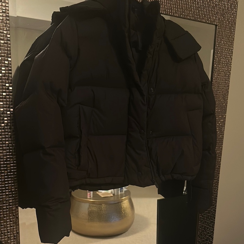 Lululemon Black Puffer Jacket